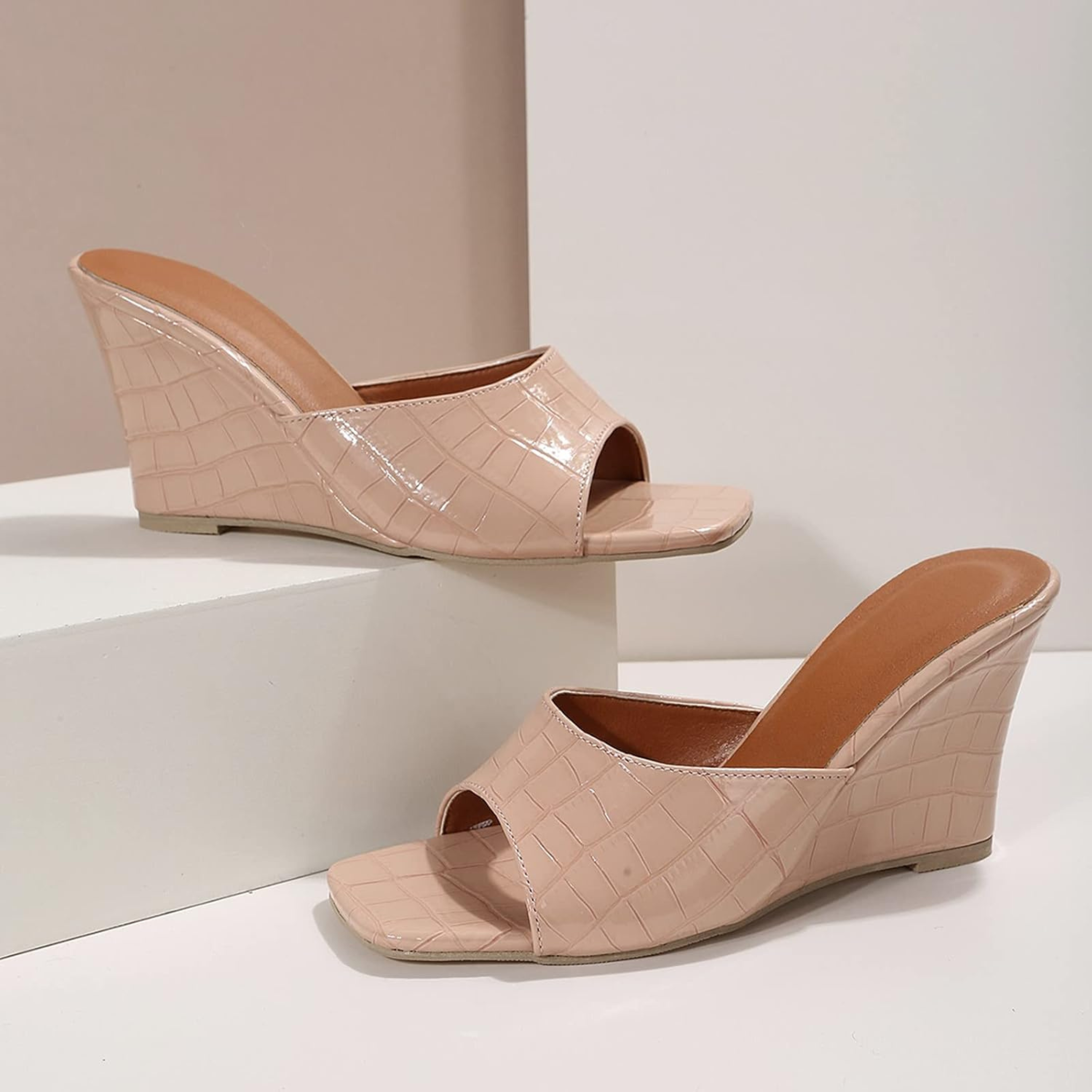 Viviana | Sophisticated Croc Embossed Wedges