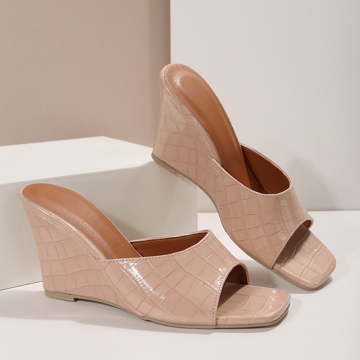Viviana | Sophisticated Croc Embossed Wedges