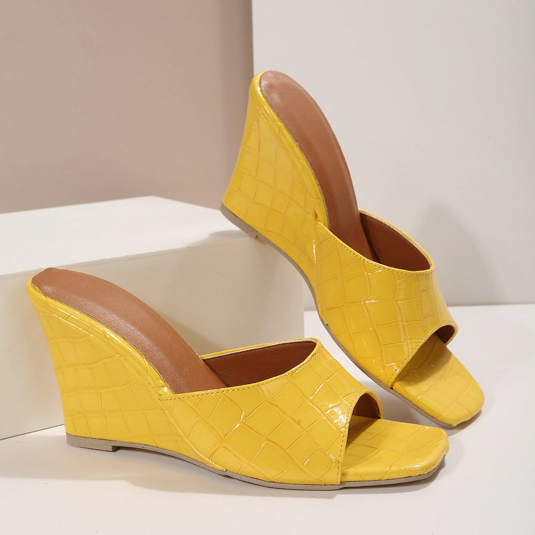 Viviana | Sophisticated Croc Embossed Wedges