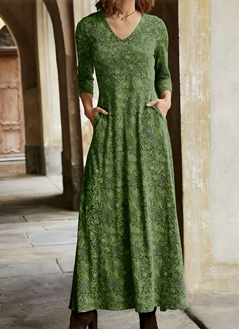 Evangeline | Elegant Paisley Maxi Dress