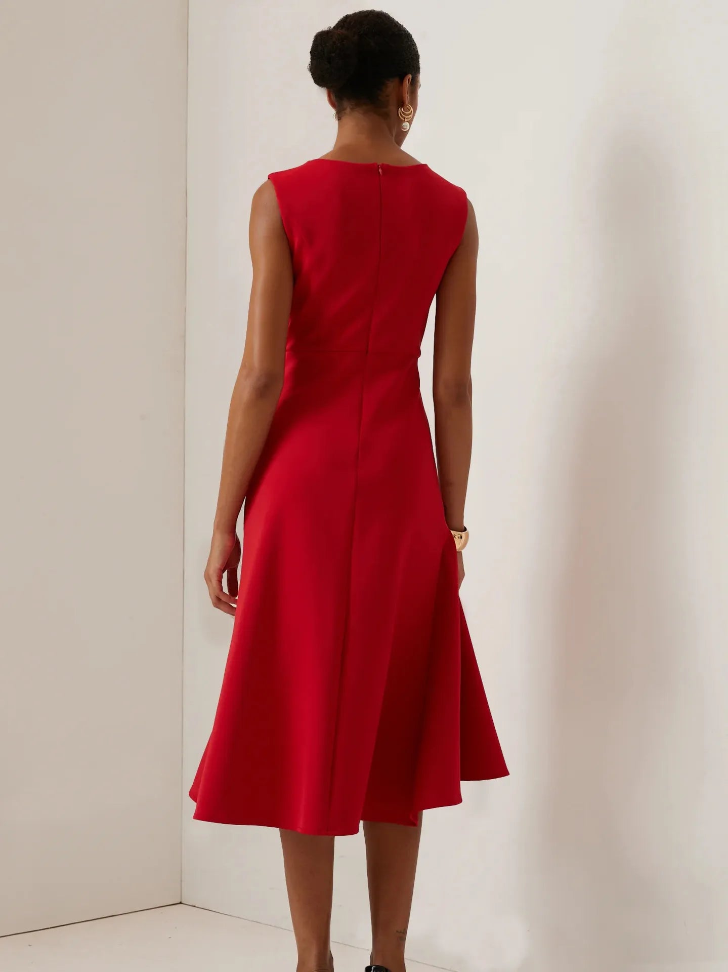 Thalindra | Refined Midi Ruffle-Hem Dress